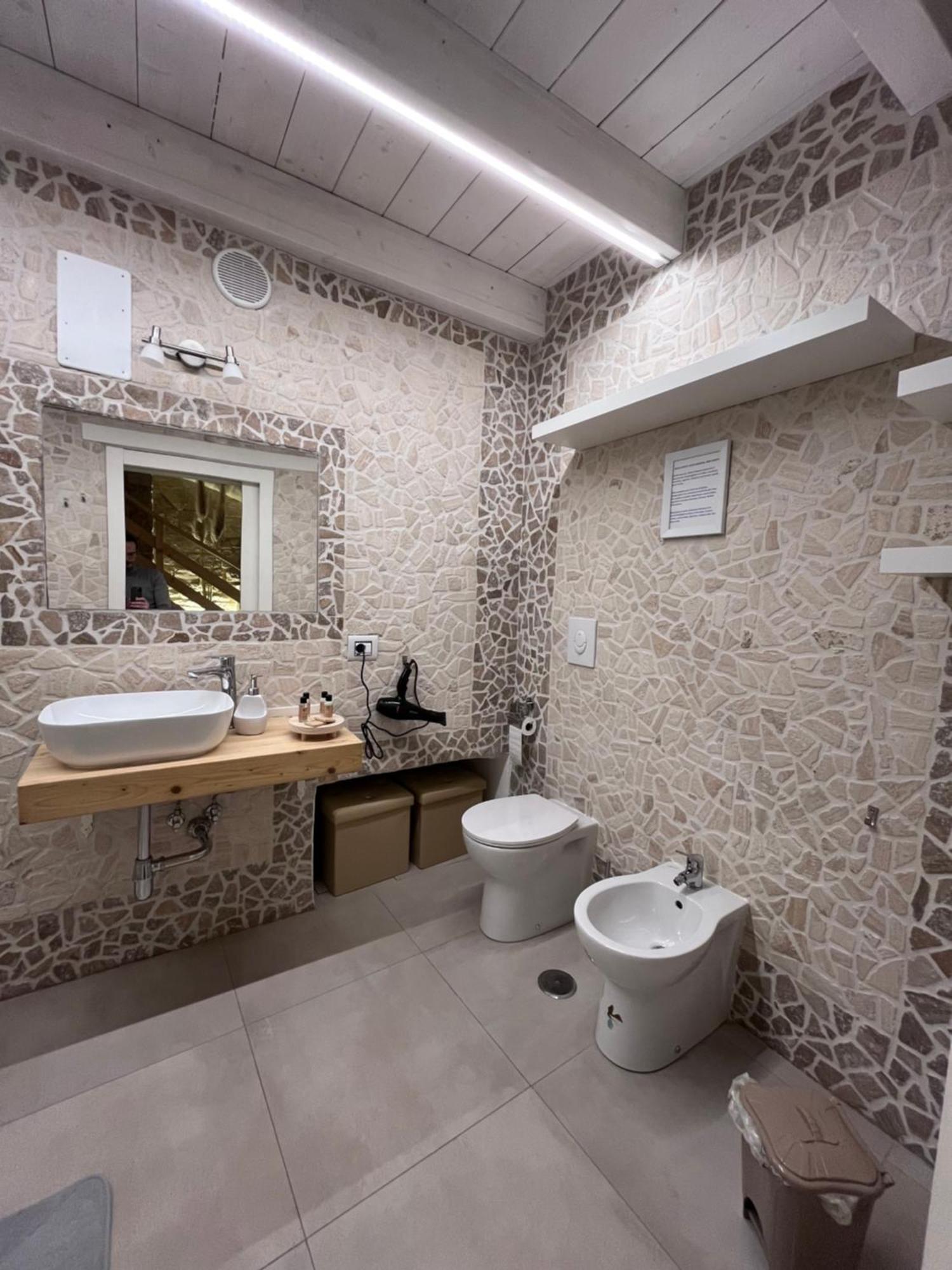 Epoca Suite House Trani Bagian luar foto
